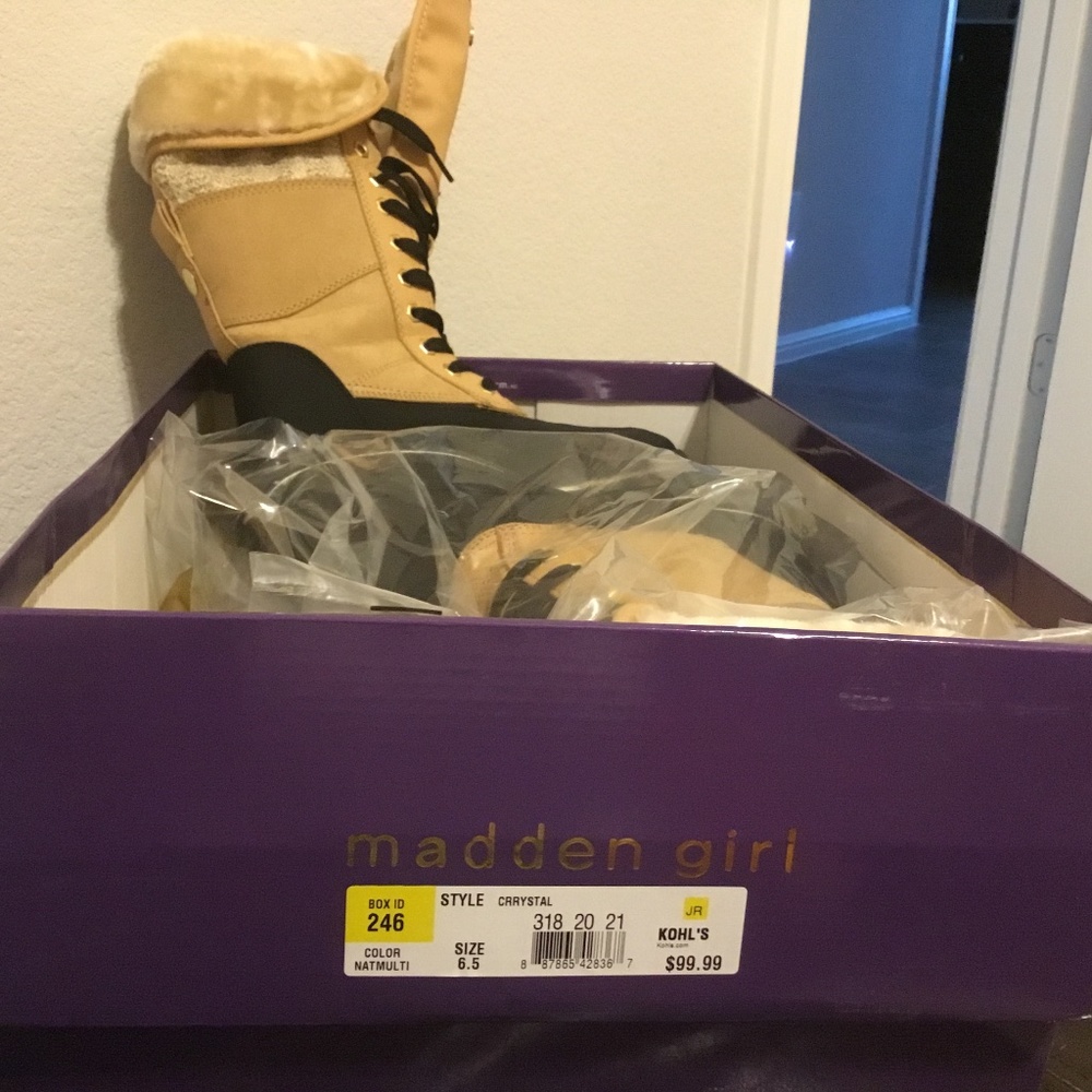 Madden Girl New winter boots